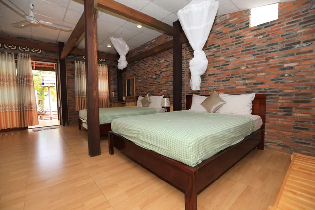 بنغل بسريرين مزدوجين، May Bungalow 1/1
