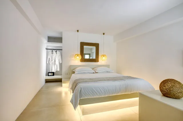 Deluxe, Pool or Jetted Tub، PAOLAS TOWN 1/3