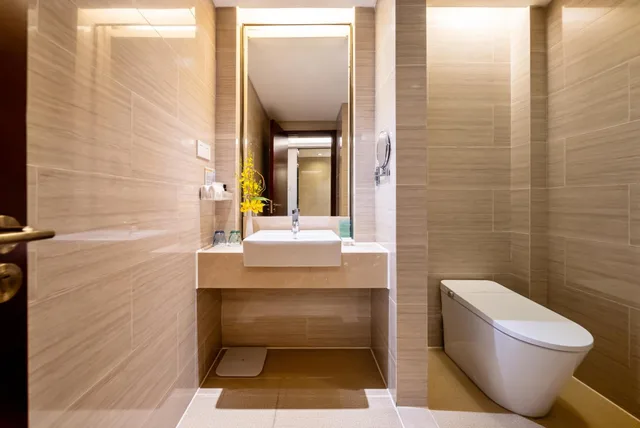 Business, Suite, Guangdong Hotel Shanghai 3/4