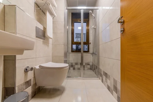جناح عائلي بسرير كوين وسريرين منفصلين، Antalya Business Hotel 6/6