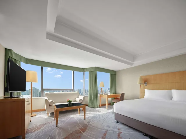 غرفة بسرير كينج، DoubleTree by Hilton Hotel Shanghai Pudong 2/2