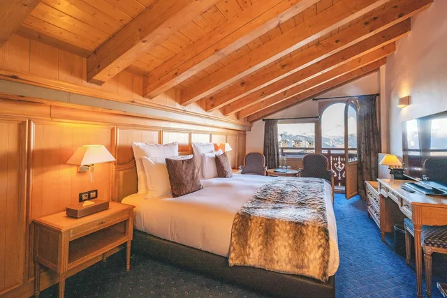 غرفة بريميوم ثلاثية بسرير كوين وسرير فردي، Hotel Carlina Courchevel 7/10