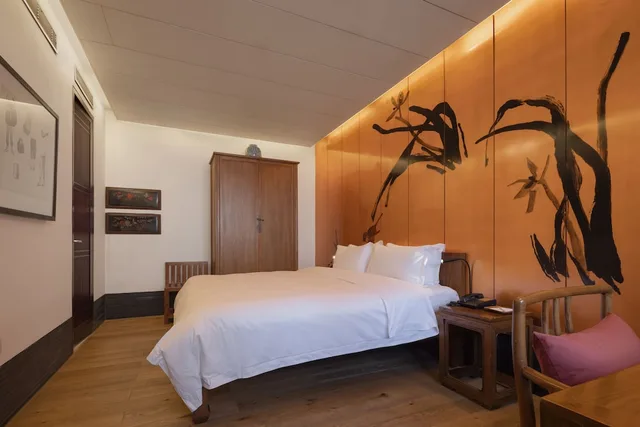 Courtyard, Double Bed، Jing's Residence 2/4