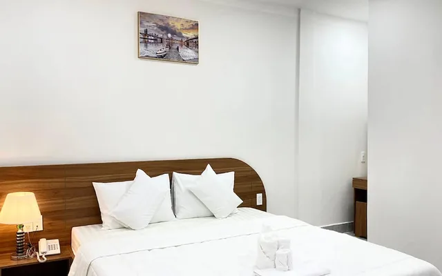 غرفة قياسية بسرير كينج، Thien Tai Hotel 1/4