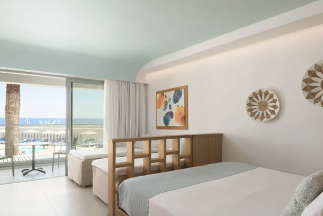 Family room - Open Plan - Sea View، Arina Beach Resort 1/2