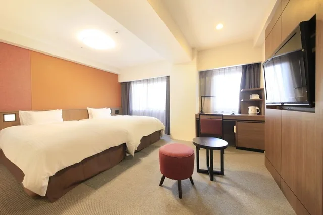 غرفة بسريرين منفصلين للمدخنين، RICHMOND HOTEL KAGOSHIMA KINSEICHO 3/5