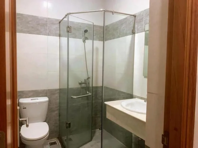 Standard, Queen Bed, White Diamond Hotel - Airport 4/4