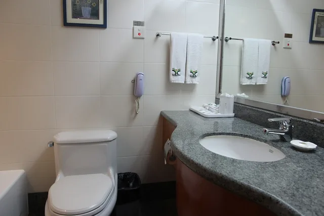 غرفة ديلوكس بسرير كينج، Yihe Business Hotel Guangzhou 6/7