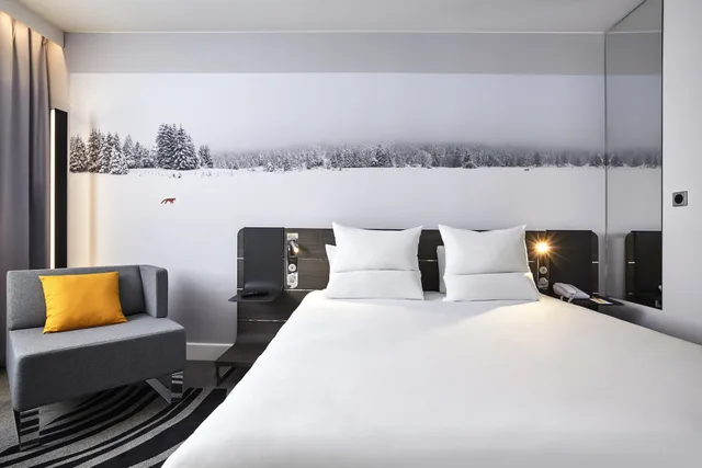 غرفة قياسية بسرير مزدوج مع أريكة، NOVOTEL EDINBURGH CENTRE 6/10