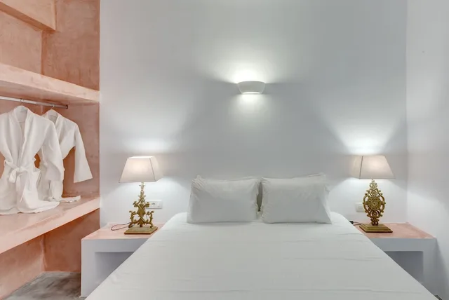2 Bedrooms, Family, Villa, 2 King Beds, Sea View, Sofa, Private Pool, Desiterra Santorini 2/10
