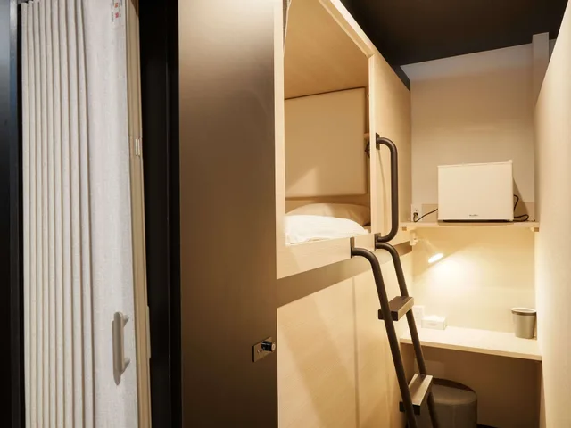 كابينة مفردة بسرير فردي بحمام مشترك، CABIN&HOTEL CONSTANT NAHA 3/3