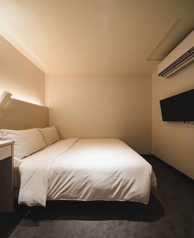 غرفة قياسية بسرير مزدوج، Swiio Hotel 2/5