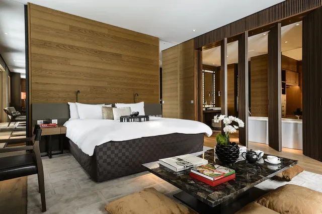 2 Bedrooms, Grand, Alpine, Suite, 2 King Beds, The Chedi Andermatt 8/10