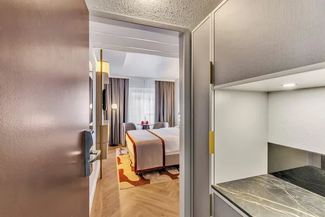 Comfort, Queen Bed, Leonardo Hotel Hannover Medical Park 6/6