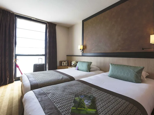غرفة سوبيريور بسريرين منفصلين، Mercure Vichy Thermalia 1/10