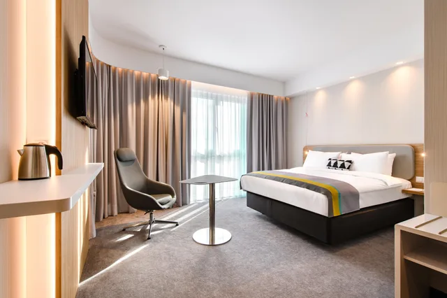 Standard, King Bed, Sofa, Accessible, Holiday Inn Express Rzeszow Airport 2/6
