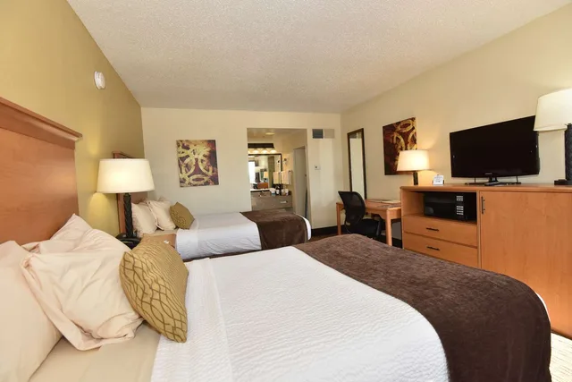 غرفة بسريرين كوين، Best Western Winchester Hotel 2/8