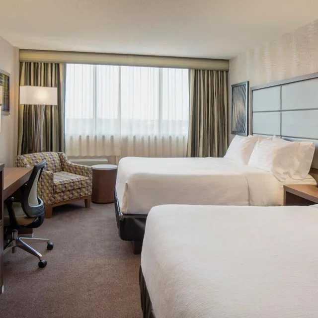 Room, 2 Queen Beds, High Floor, Holiday Inn Winnipeg South 1/4