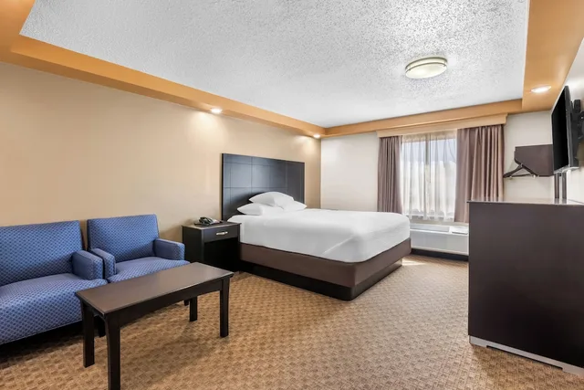 غرفة بسرير كينج لذوي الإعاقة، Econo Lodge Woodbridge 2/6