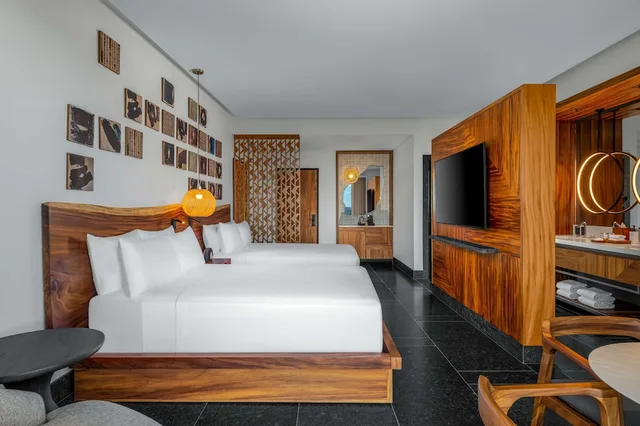 غرفة بسريرين كوين بإطلالة على البحر، Conrad Tulum Riviera Maya 5/11