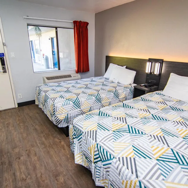 غرفة رباعية، Motel6 Ft. Pierce, FL 2/10