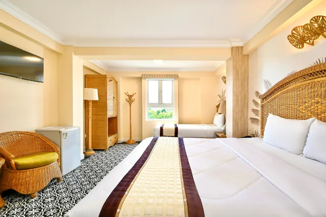 غرفة تنفيذية بسرير مزدوج بإطلالة على المتنزه، Spring House Hotel 1/3