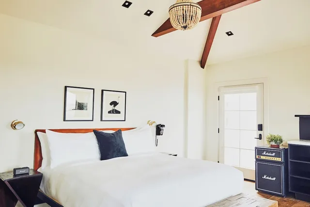 بنغل بسرير كوين بإطلالة على البحر، Venice V Hotel 4/10