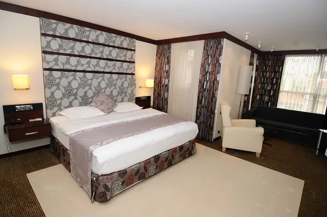 غرفة ديلوكس بسرير كوين مع أريكة، Ontur Butik Hotel 3/8