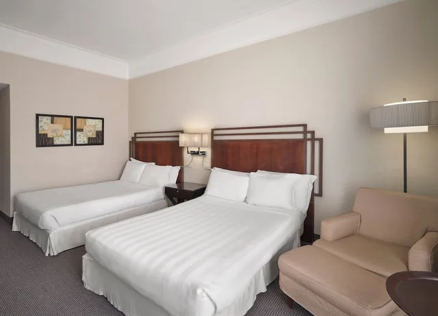 غرفة قياسية بسريرين منفصلين لذوي الإعاقة، Crowne Plaza St Peter S 2/8