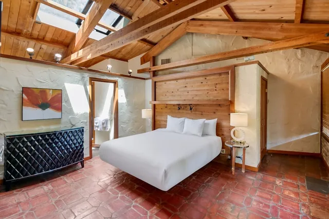 Room, King Bed, Pool Side، Sonoma Coast Villa 3/5