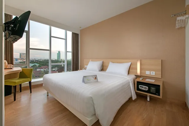 غرفة سوبيريور بسرير مزدوج، Whiz Prime Hotel Hasanuddin Makassar 2/5