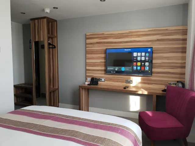 غرفة بسرير مزدوج، Escape Hotel 1/1