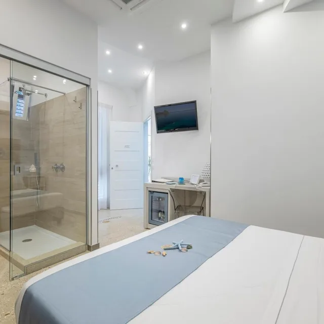 غرفة قياسية بسرير مزدوج، Hotel Soffio D'estate 3/6