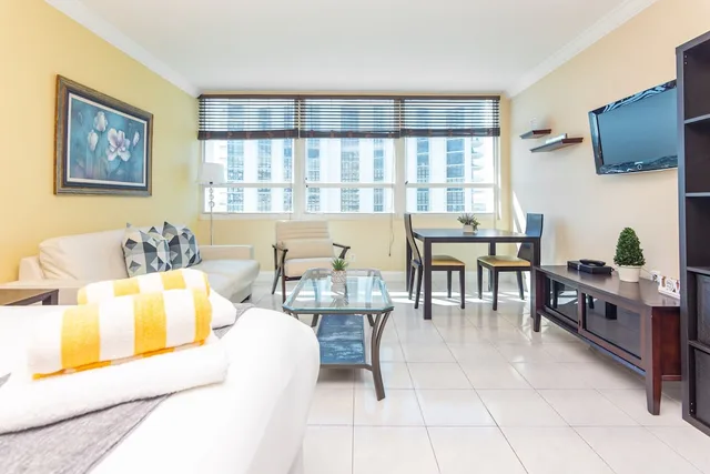 City, Quadruple, Double Bed, Sofa، Girasole Apartments 4/10