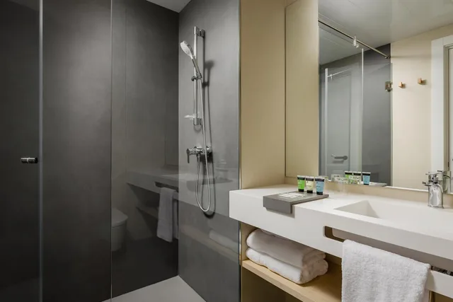 غرفة سوبيريور ثلاثية، Raval House 1/4