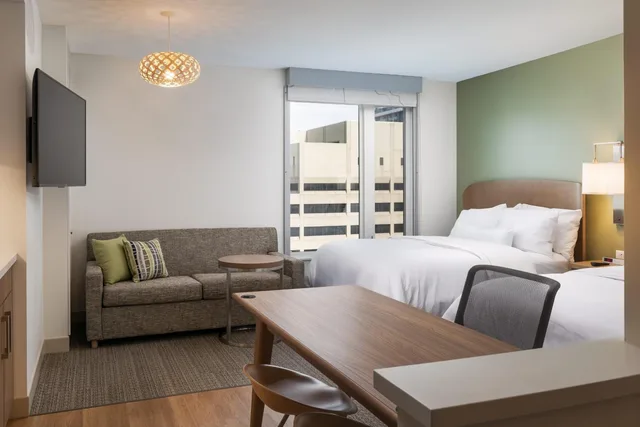 استوديو بسرير كوين مع أريكة لذوي الإعاقة، Element Denver Downtown East 5/5