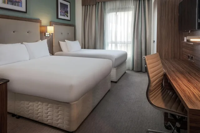 غرفة ديلوكس بسرير مزدوج وسرير فردي، DoubleTree by Hilton London Angel Kings Cross 2/9