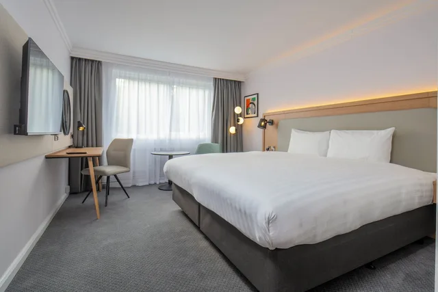 غرفة قياسية بسرير كينج، HOLIDAY INN BRISTOL FILTON 2/10