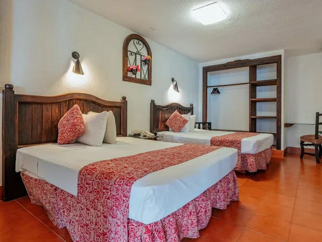 Standard, Double Bed, Hotel Maya Yucatan by Cartas a Frida 2/2