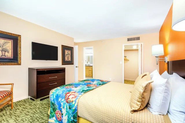 3 Bedrooms, Suite, Laundry، Vacation Village At Bonaventure 4/10