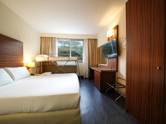 Family, Bunk Bed, La Meridiana Bleisure Hotel 2/8