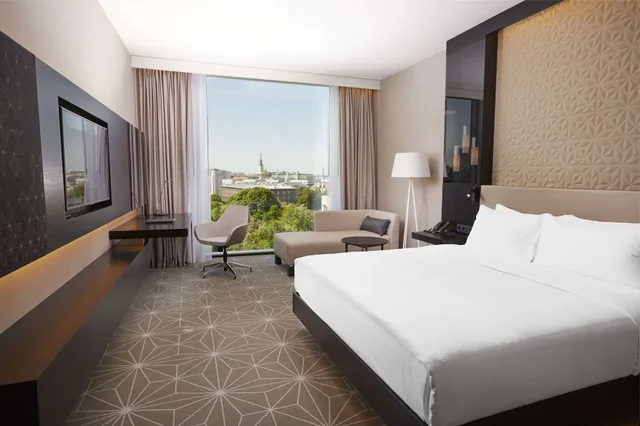 غرفة بسرير كينج، Hilton Tallinn Park 2/11