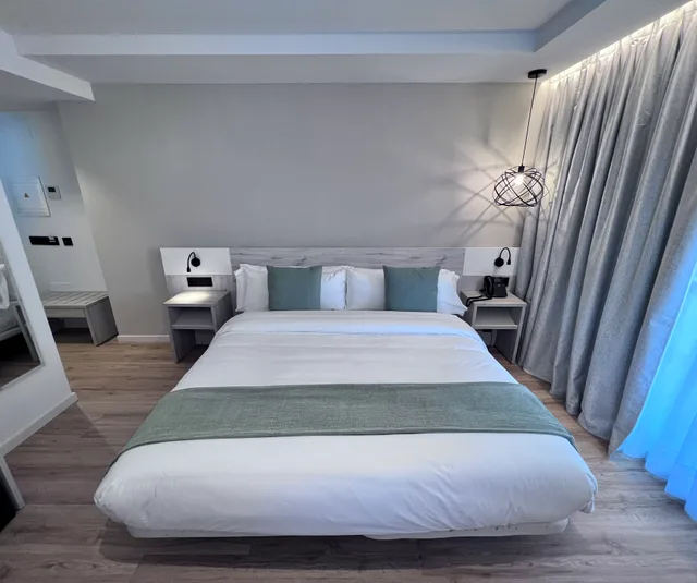 Classic, Double Bed, Obal Urban Hotel 2/3