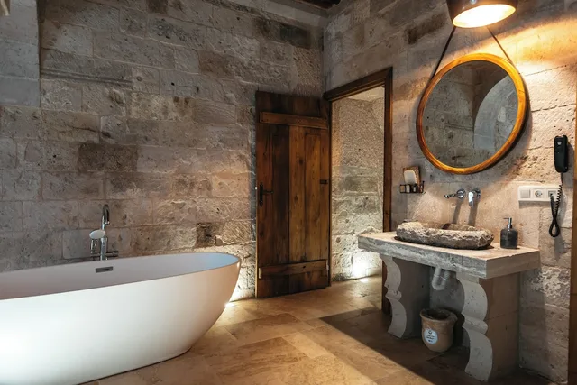 جناح بمسبح خاص، MILLSTONE CAVE SUITES 3/4