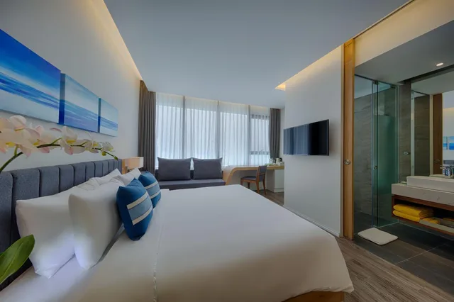 غرفة ديلوكس بسرير مزدوج أو سريرين منفصلين بإطلالة جزئية على البحر، Parosand Danang Hotel 1/1
