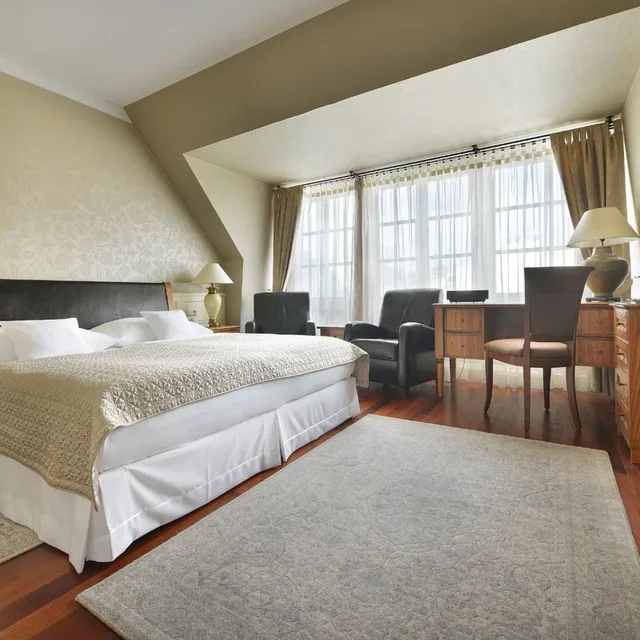 غرفة تنفيذية بسرير كينج، Marrol S Hotel 1/10