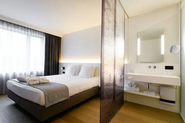 غرفة كومفورت بسريرين منفصلين، R hotel experiences 2/3