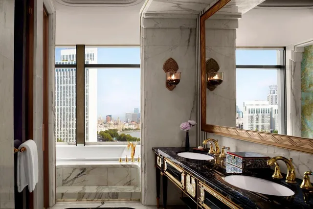 Presidential, Bund, Suite, King Bed, Panoramic Bund View، The St. Regis Shanghai on the Bund 3/3