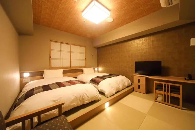 غرفة قياسية بسريرين منفصلين بأرضية تاتامي، Onyado Nono Namba Natural Hot Spring 3/6