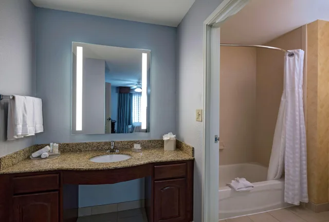 2 Bedrooms, Suite, 2 Queen Beds, 2 Bathrooms، Homewood Suites By Hilton Fort Collins 2/4